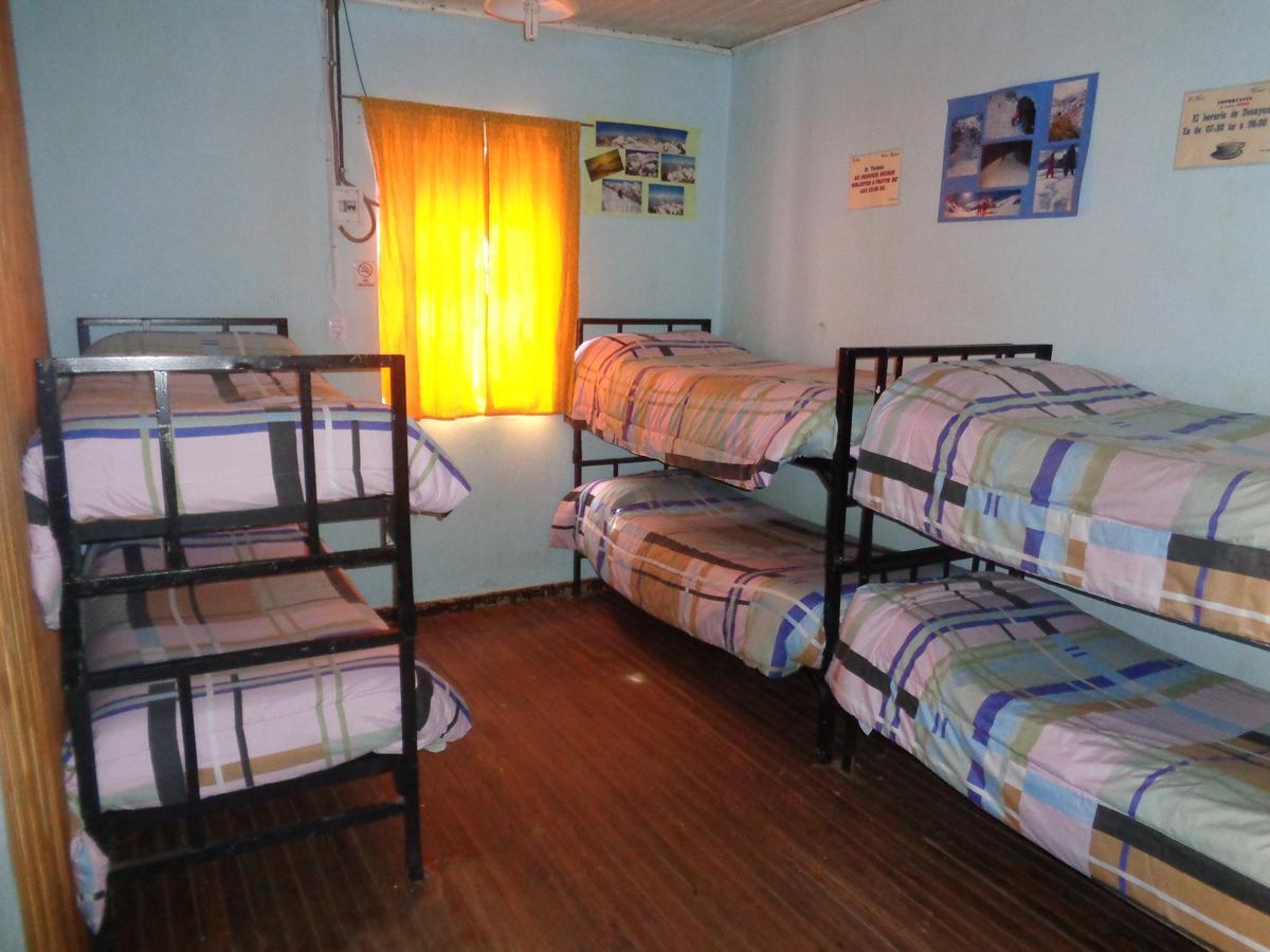 Refugio El Nico Hostel Puente del Inca Room photo
